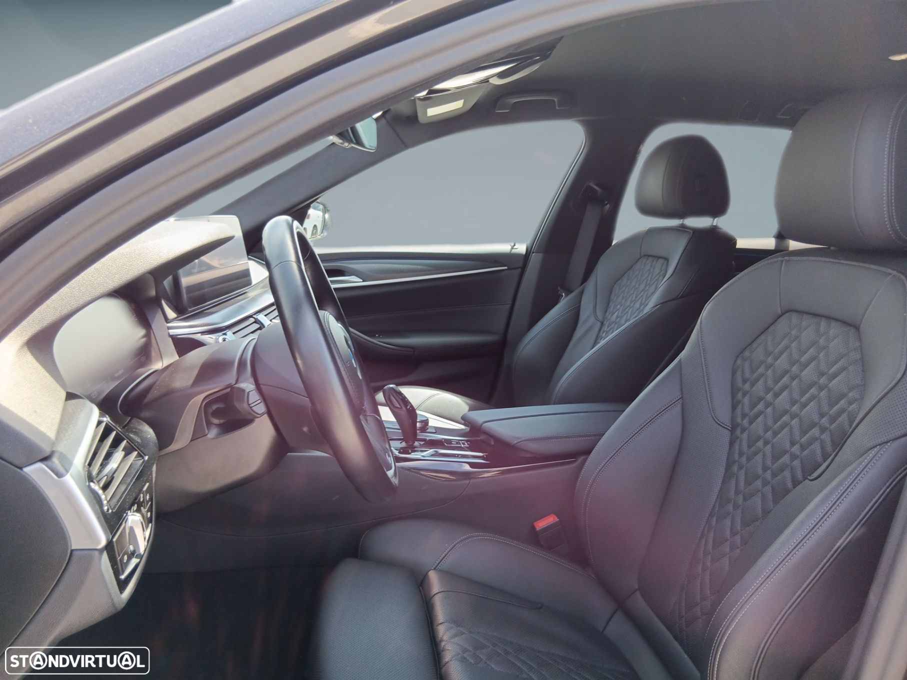 BMW 520 d Pack Desportivo M Auto - 11
