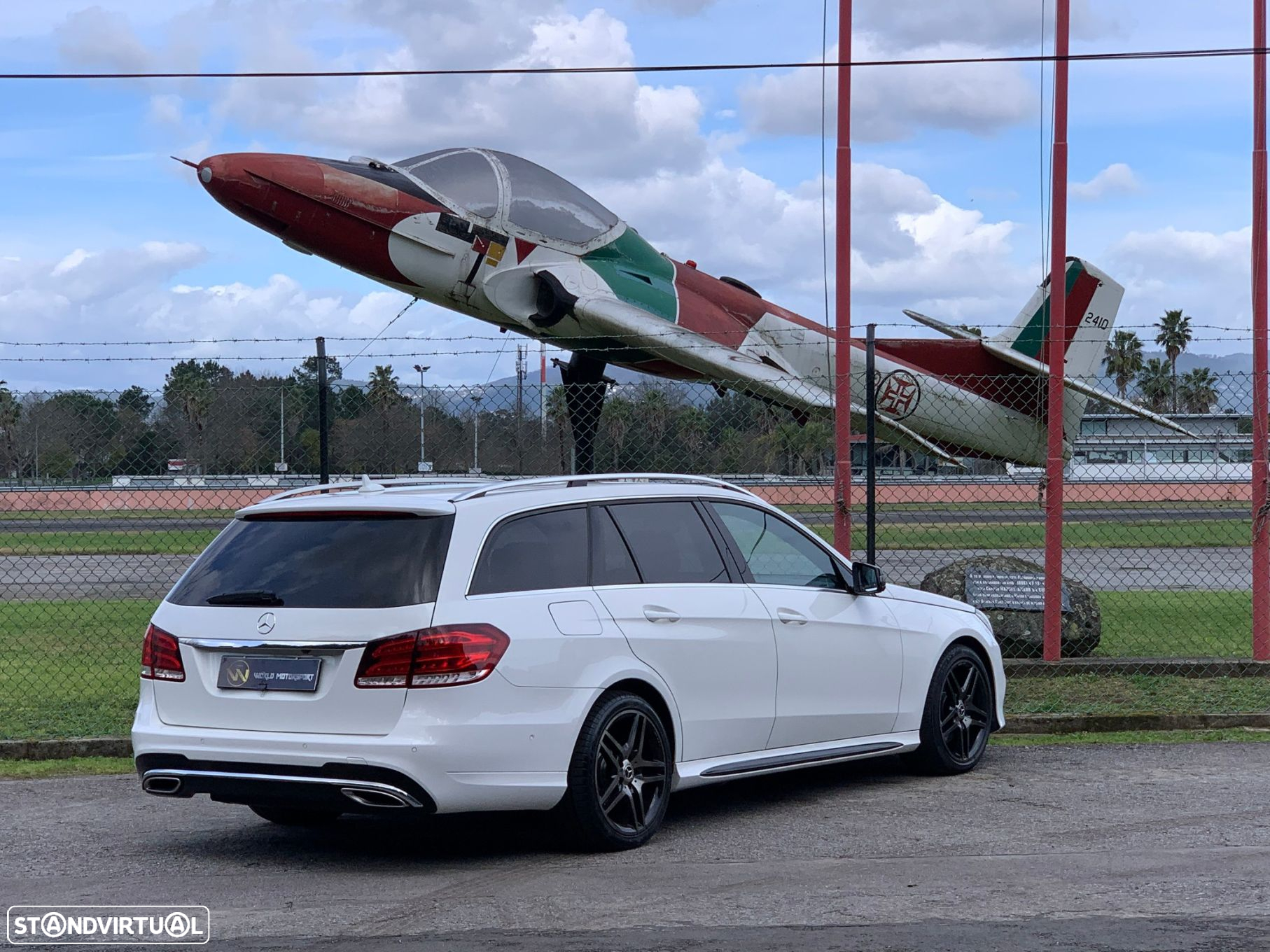 Mercedes-Benz E 220 BlueTEC Avantgarde Auto. - 9