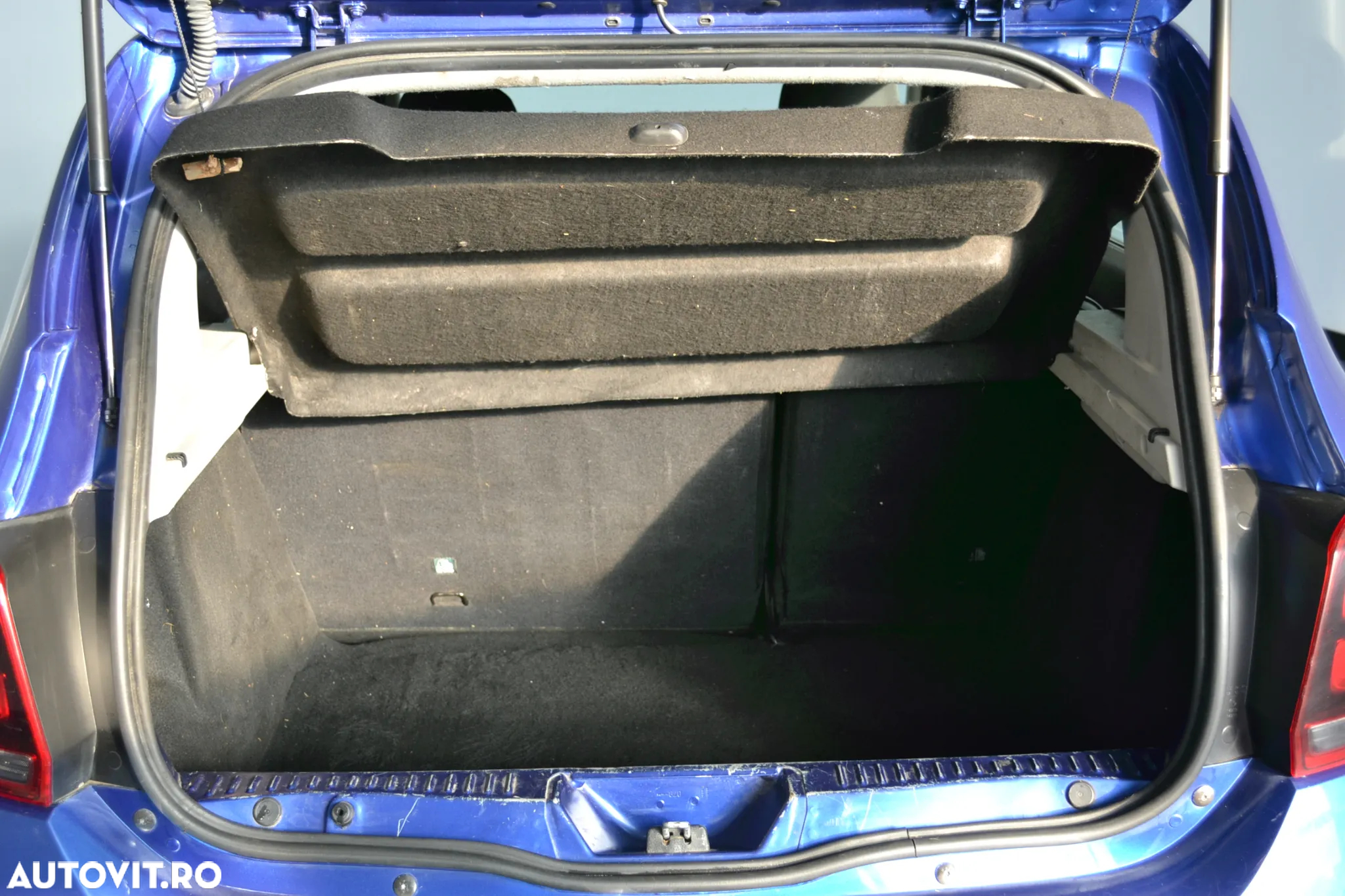 Dacia Sandero - 5