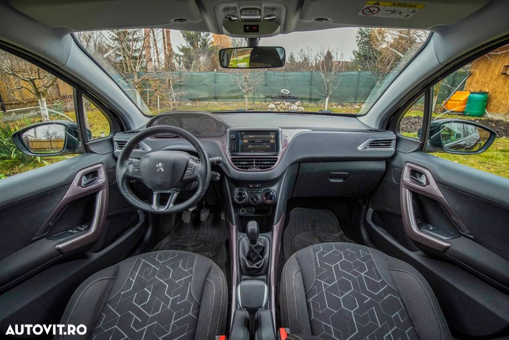 Peugeot 2008 e-HDi FAP 92 STOP & START Business-Line - 13