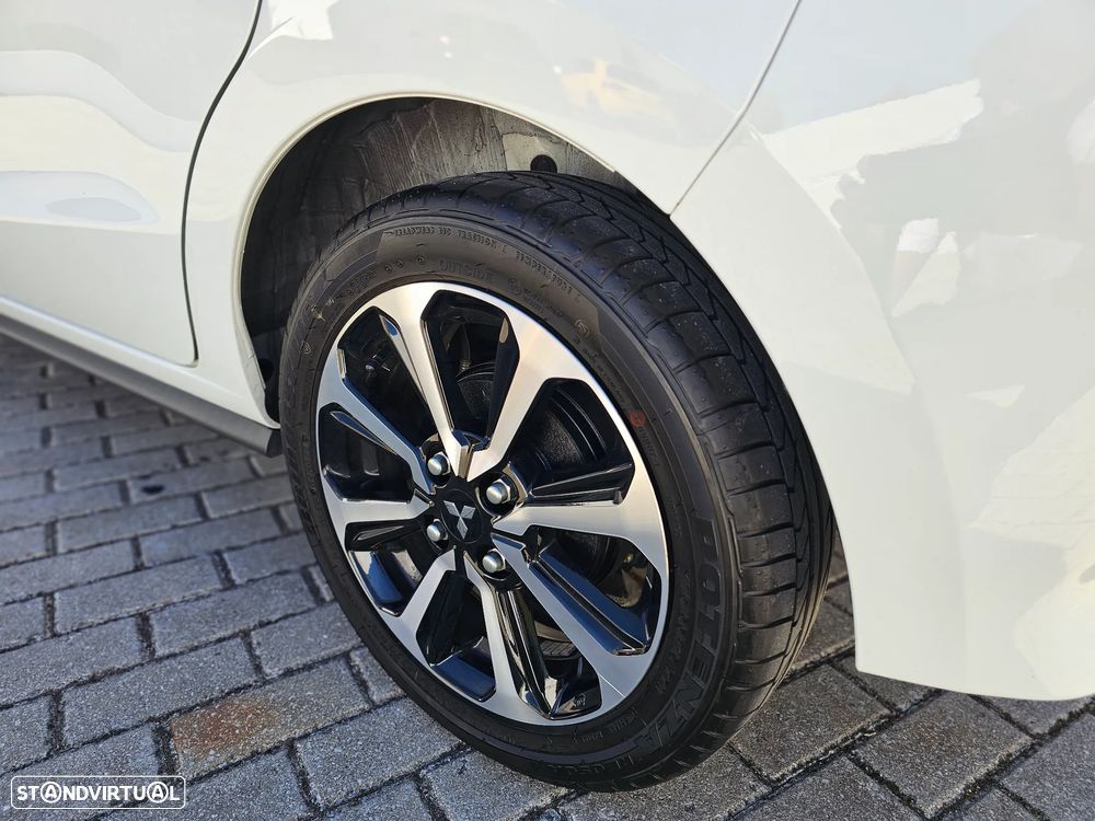 Mitsubishi Space Star 1.2 Intense Connect Edition - 20