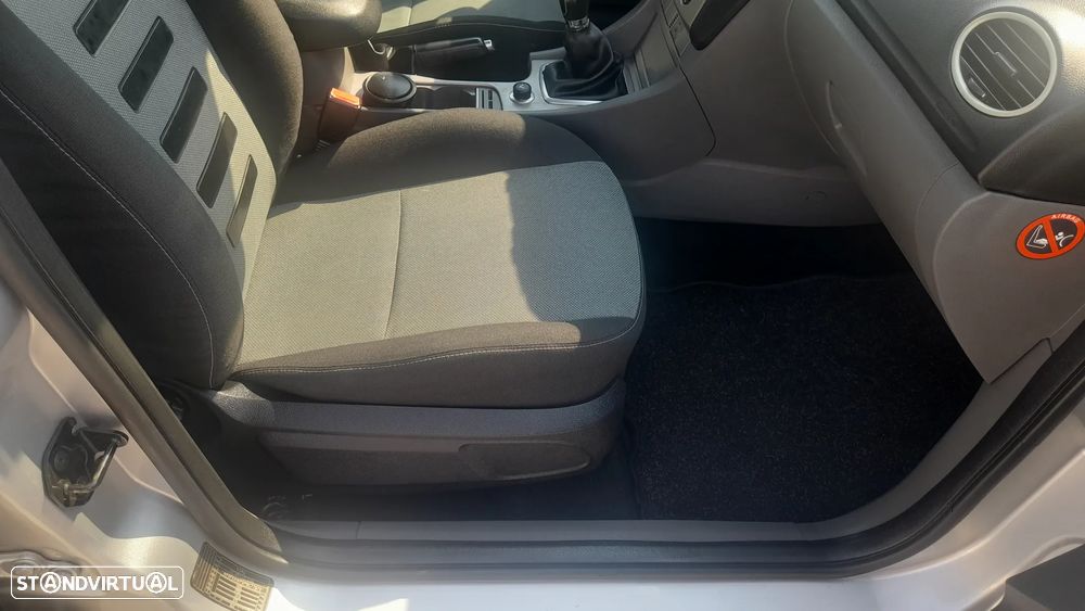 Ford Focus 1.6 TDCi Trend - 38