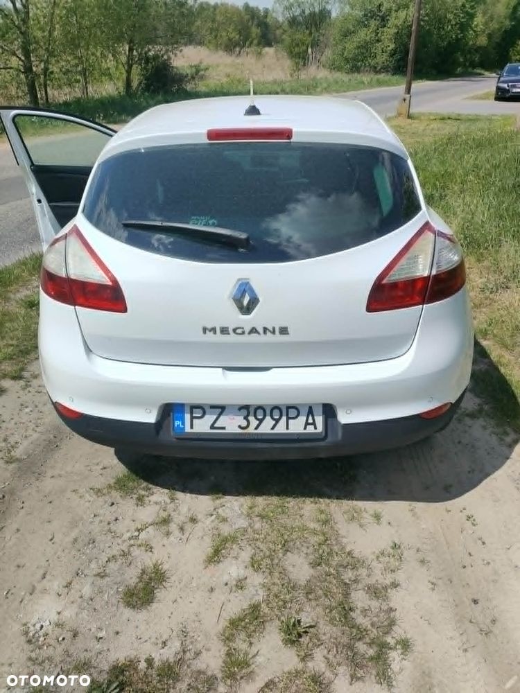 Renault Megane 2.0 140 CVT Bose Edition - 6