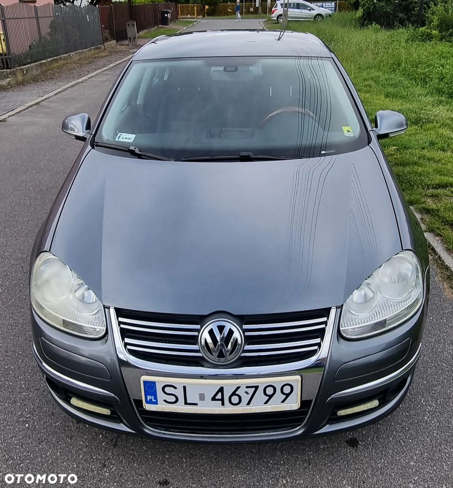 Volkswagen Jetta - 15