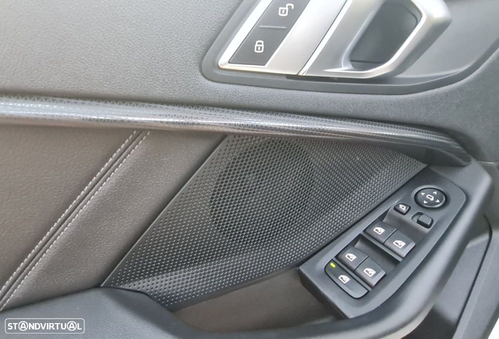 BMW 118 d Aut. Sport Line - 41