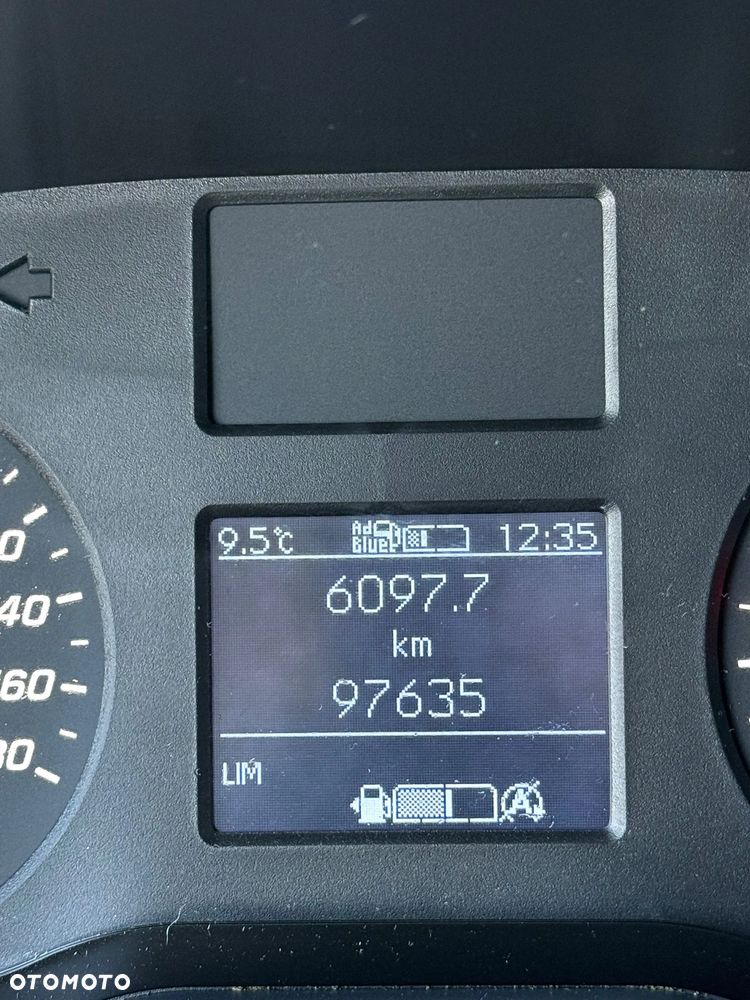 Mercedes-Benz SPRINTER - 5