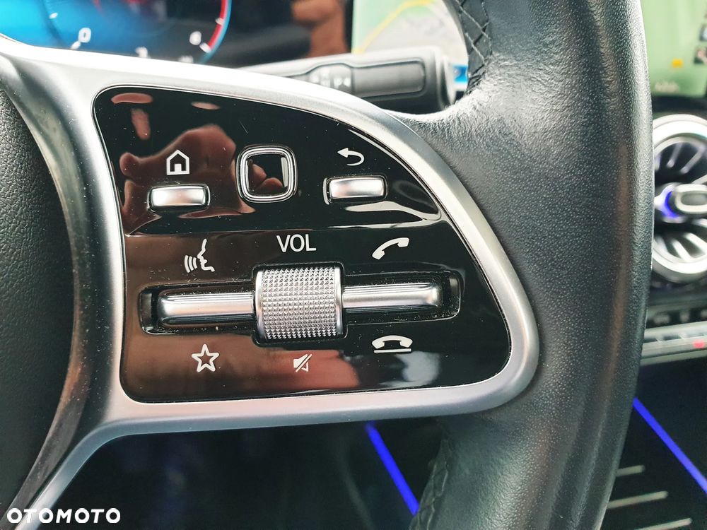 Mercedes-Benz GLB 200 d 4-Matic Progressive 8G-DCT - 30