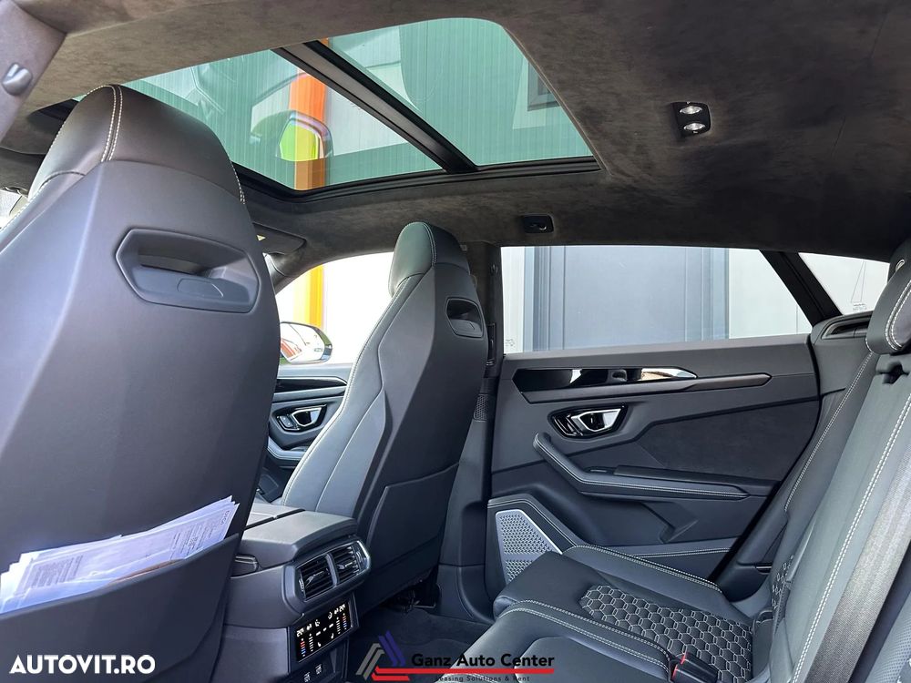 Lamborghini URUS Standard - 19