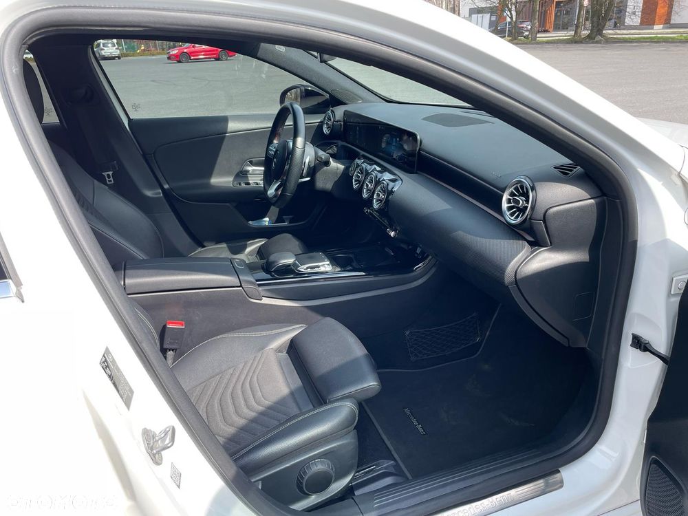 Mercedes-Benz Klasa A 180 d 7G-DCT Progressive - 13