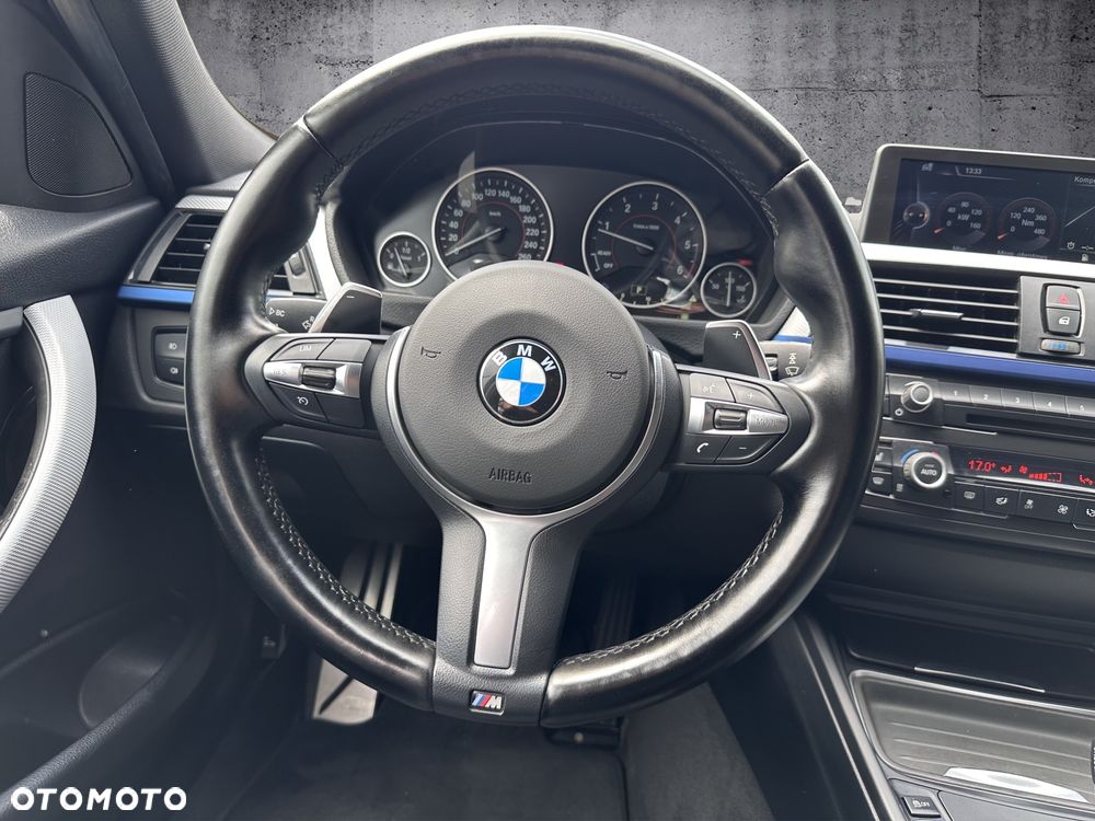 BMW Seria 3 325d M Sport - 12
