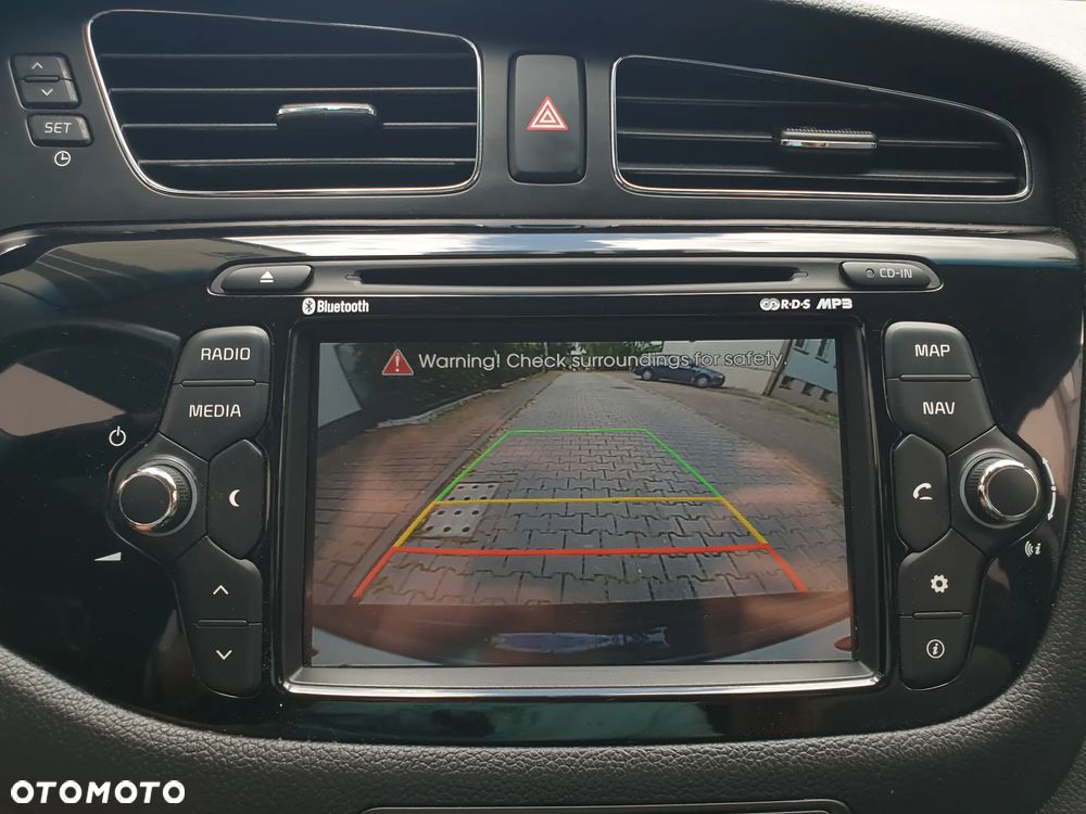 Kia Ceed Cee'd 1.6 GDI XL - 23
