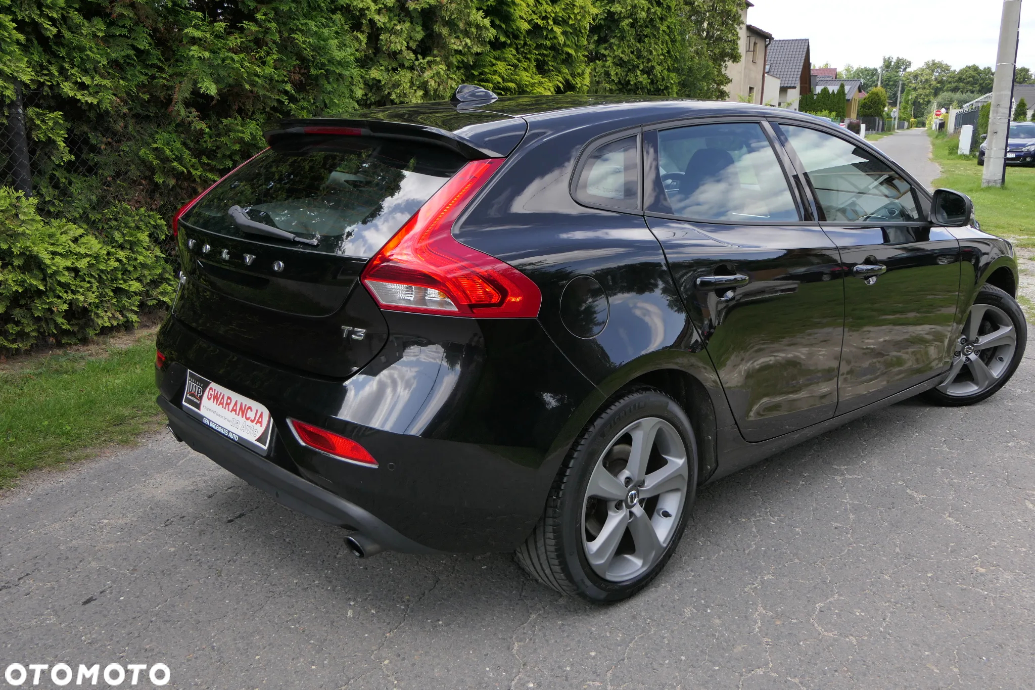Volvo V40 T3 Drive-E Momentum - 3