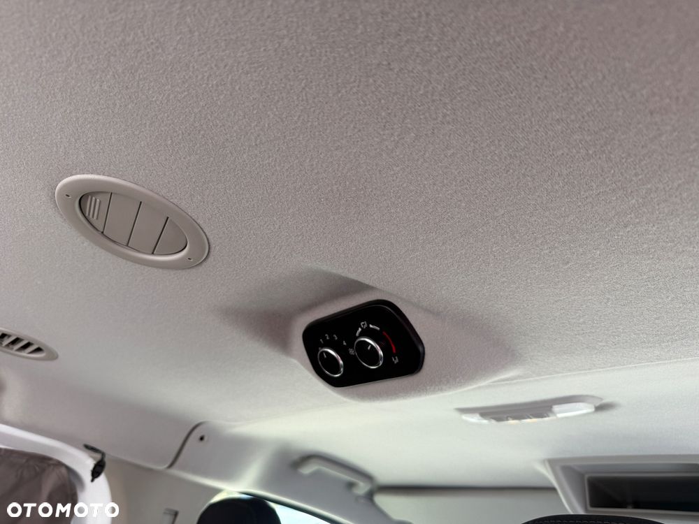 Ford Transit Custom 310 L2H1 Limited - 27