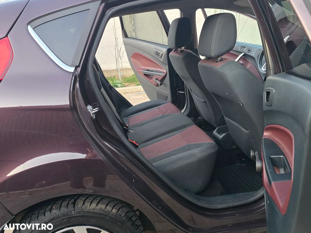 Ford Fiesta 1.6 TDCI Titanium - 12