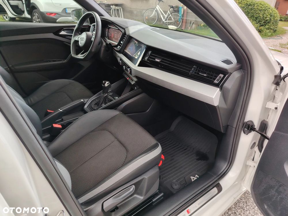 Audi A1 Sportback 35 TFSI S-Line S tronic - 17