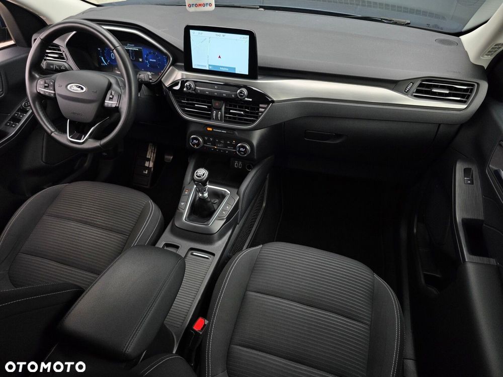 Ford Kuga - 31