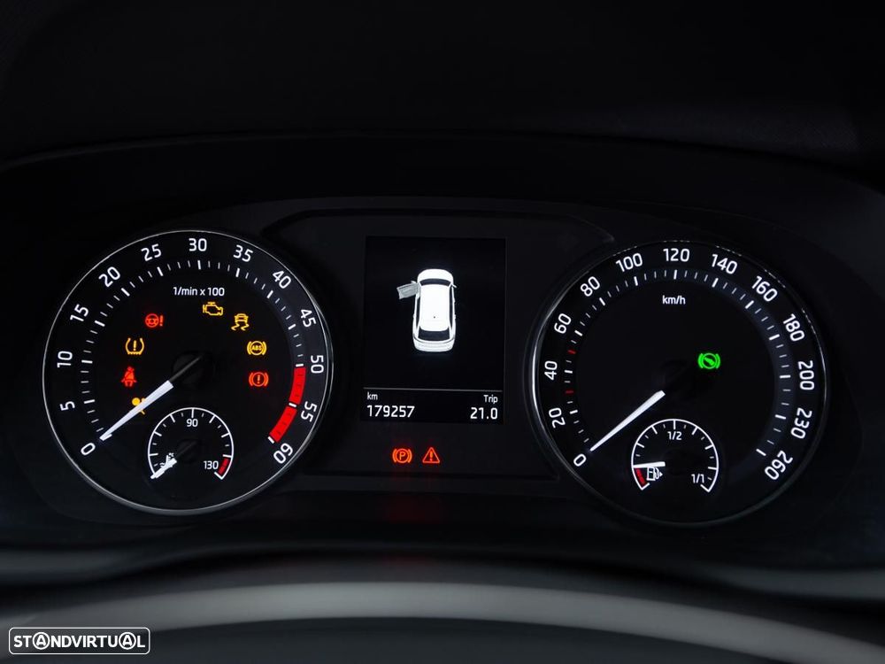 Skoda Octavia Break 2.0 TDI Sportline DSG - 21