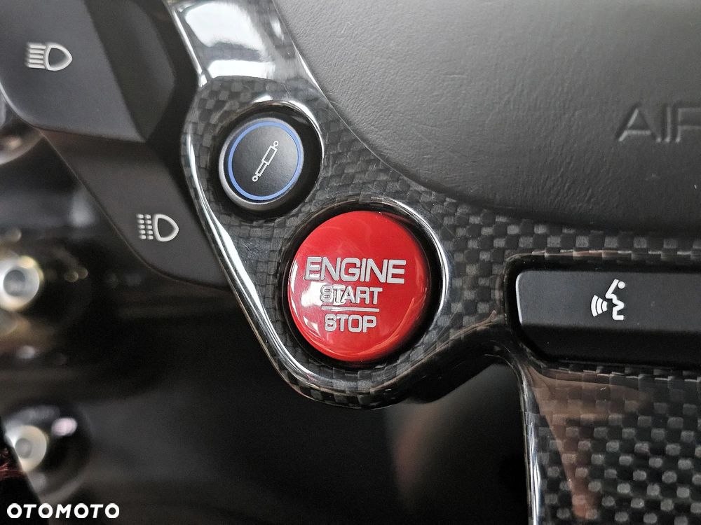 Ferrari 812 Superfast - 19