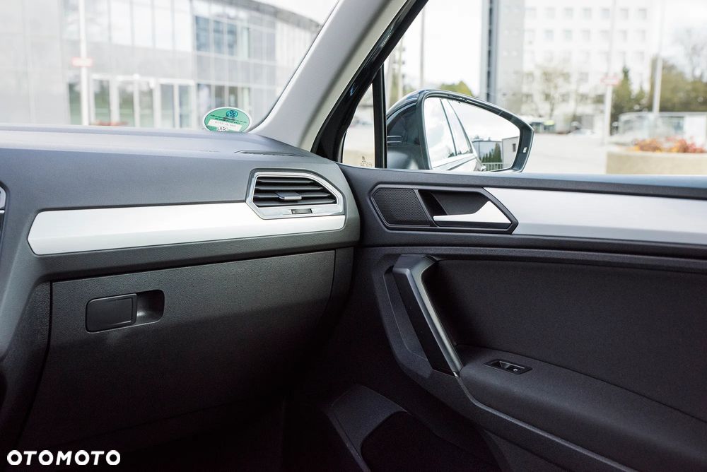 Volkswagen Tiguan 2.0 TDI SCR Elegance - 35