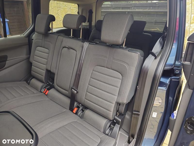 Ford Tourneo Connect - 11