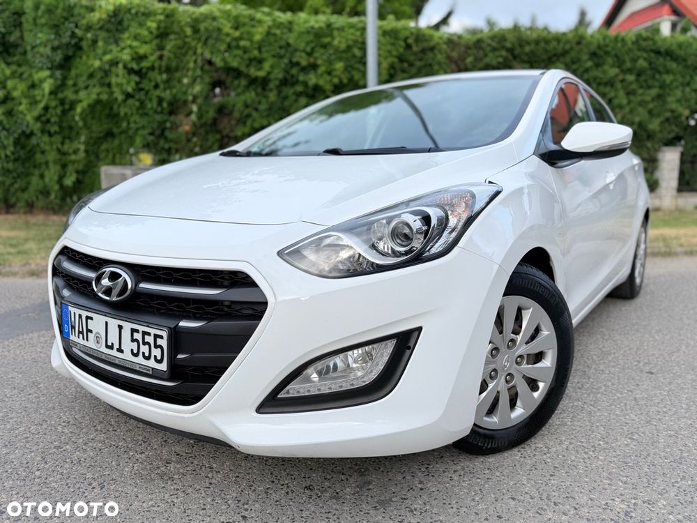 Hyundai i30 1.6 CRDi BlueDrive Premium - 13