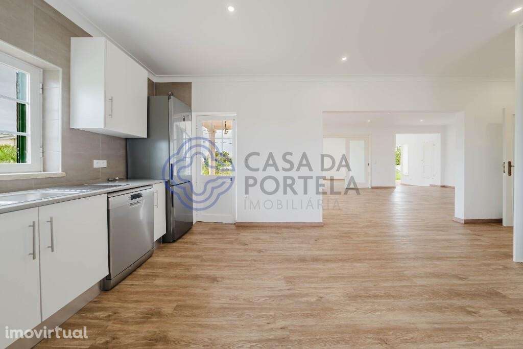 Moradia T4 térrea tradicional com Jardim - Grande imagem: 3/52