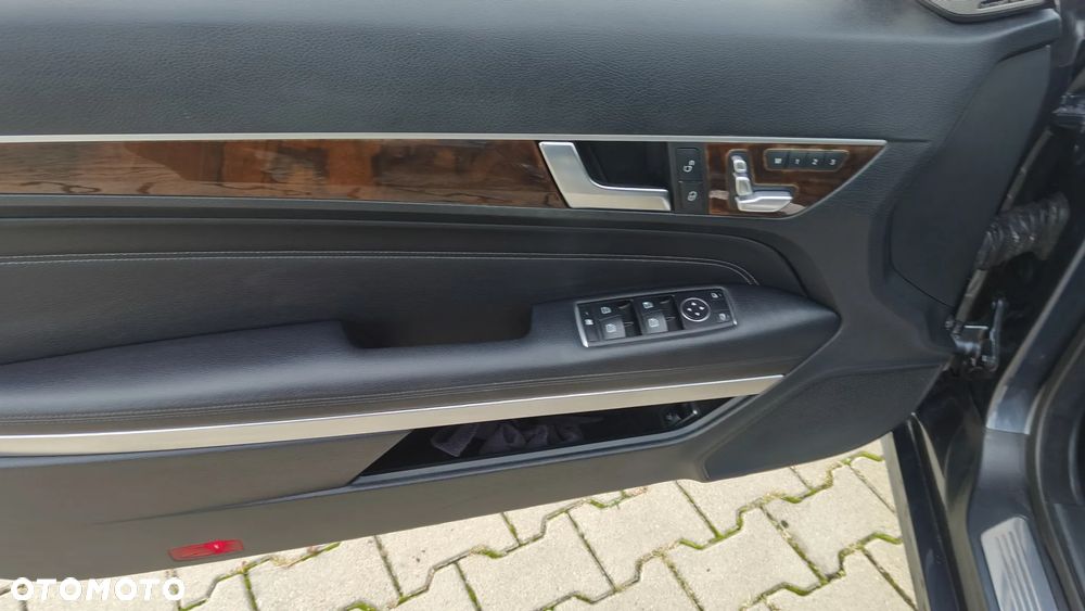 Mercedes-Benz Klasa E - 9