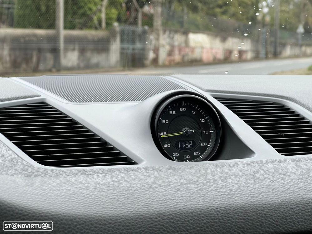 Porsche Cayenne Coupé E-Hybrid Platinum Edition - 31