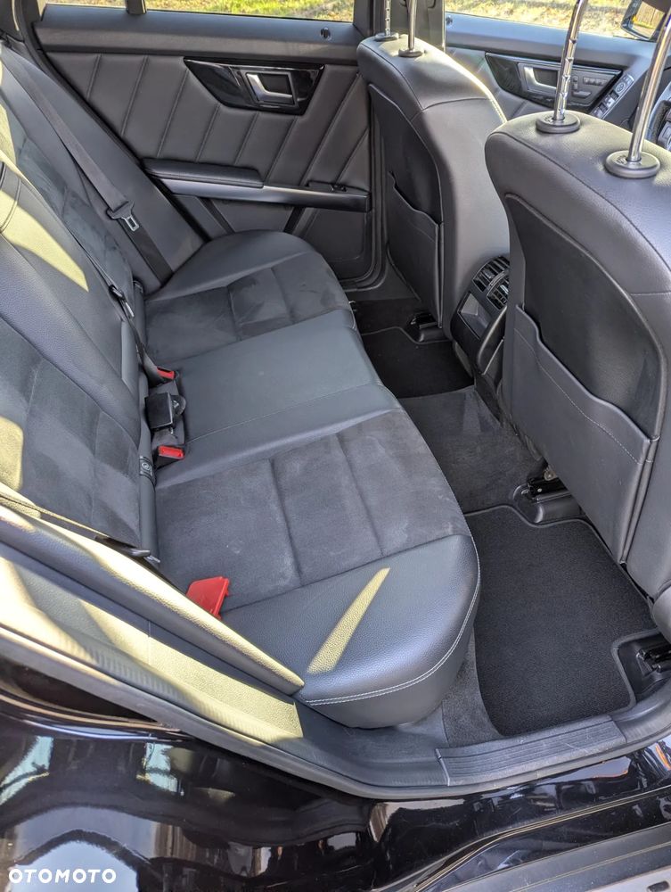 Mercedes-Benz GLK 350 4-Matic - 13
