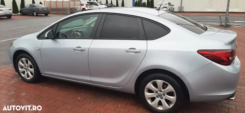 Opel Astra 1.4 ECOTEC Turbo Enjoy - 6