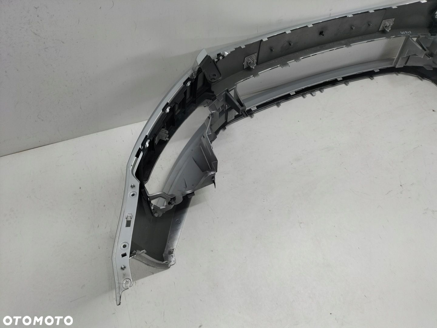 Zderzak przedni przód SKODA OCTAVIA 3 III LIFT 17- - 8