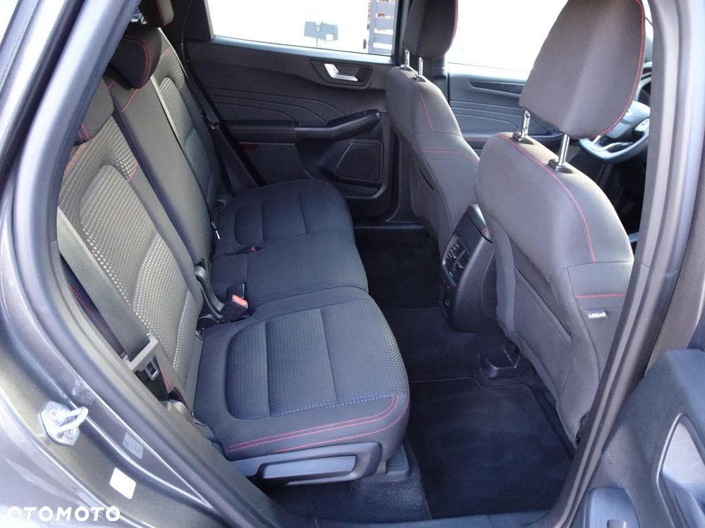 Ford Kuga 1.5 EcoBoost FWD ST-Line - 18