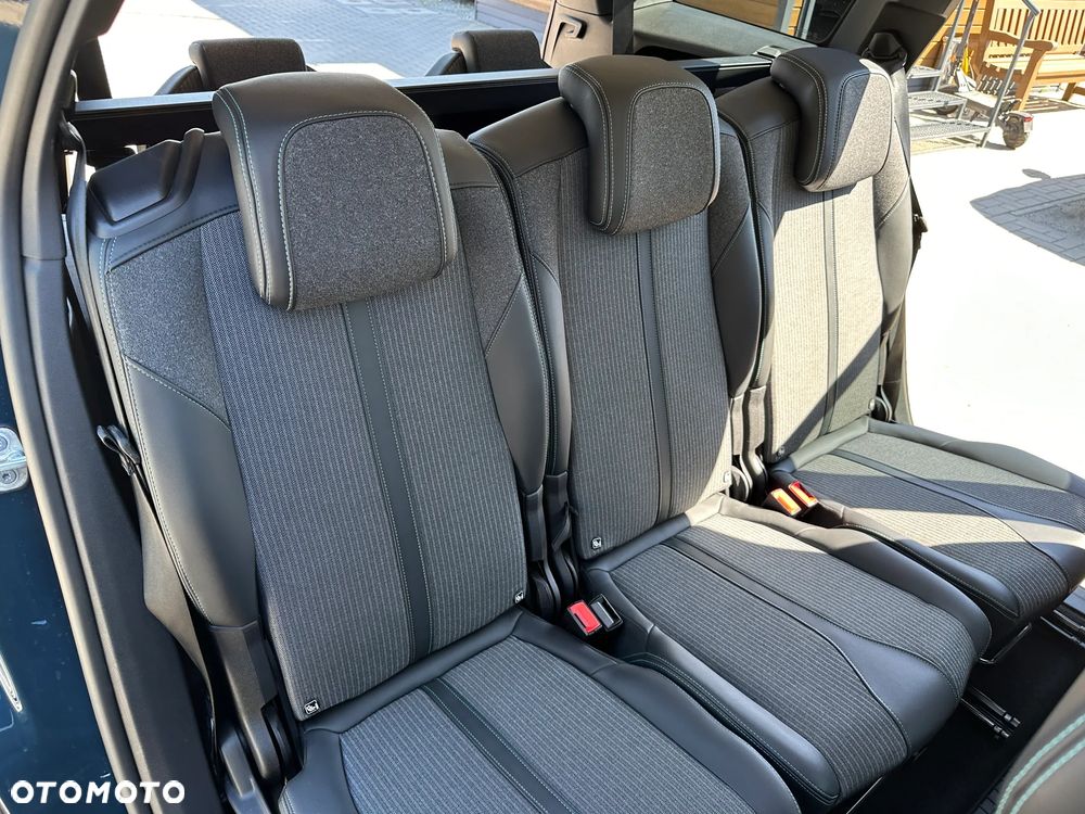 Peugeot 5008 - 25