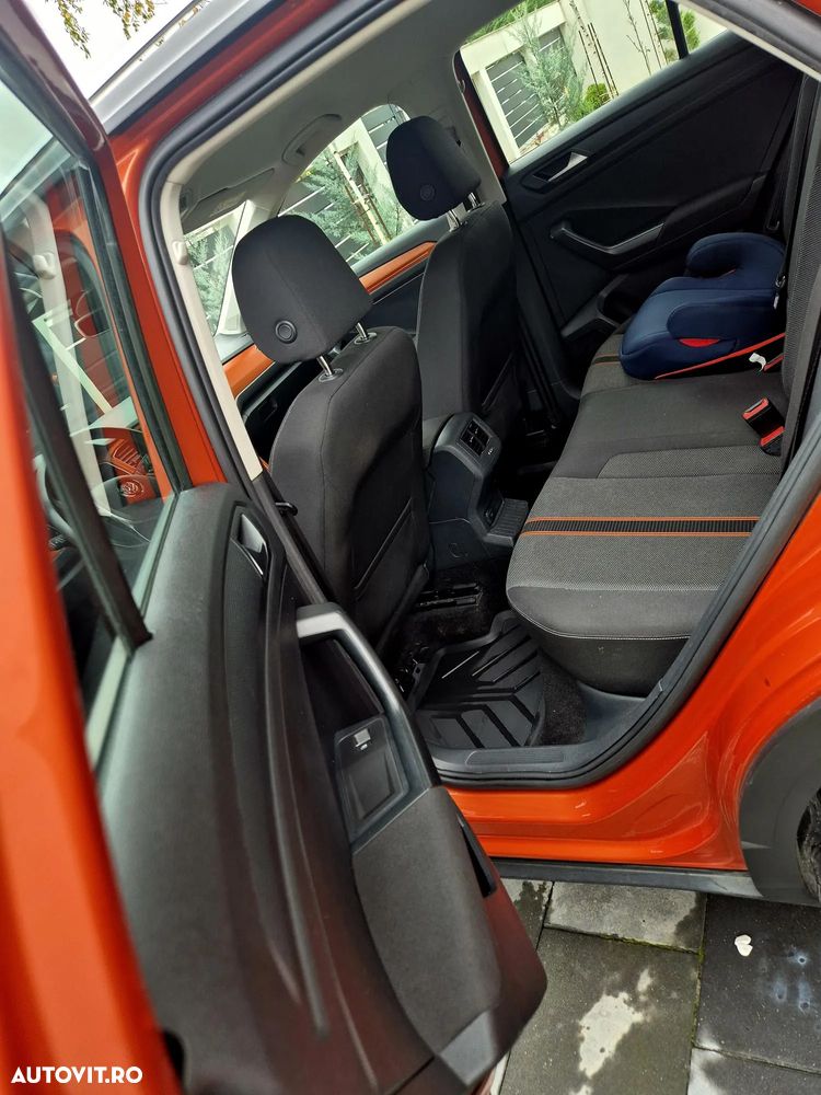 Volkswagen T-Roc - 8