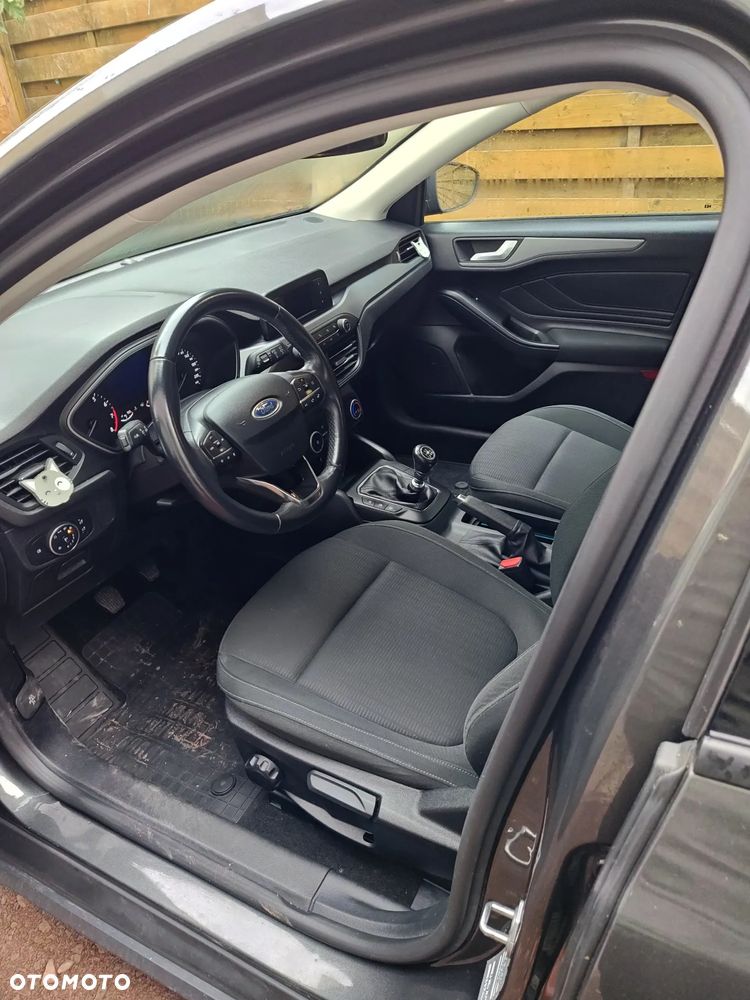 Ford Focus 1.0 EcoBoost Trend Edition Business - 6