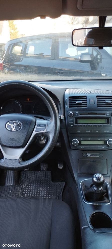 Toyota Avensis - 7