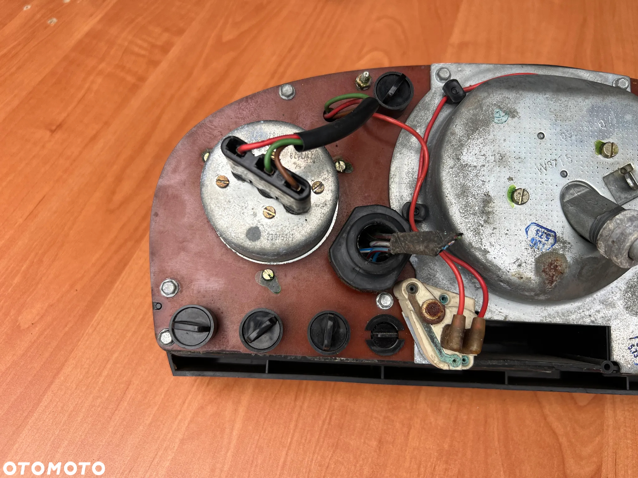 LICZNIK ZEGARY PRĘDKOŚCIOMIERZ MERCEDES W107 R107 C107 - 7