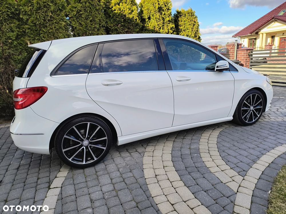 Mercedes-Benz Klasa B 180 AMG Line - 10