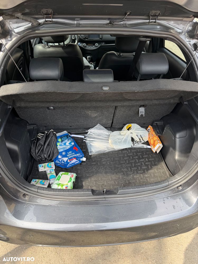 Toyota Yaris 1.5 VVT-i HSD Terra - 5