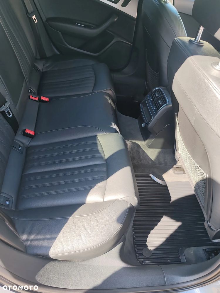 Audi A6 Avant 2.0 TDI Ultra S tronic - 9