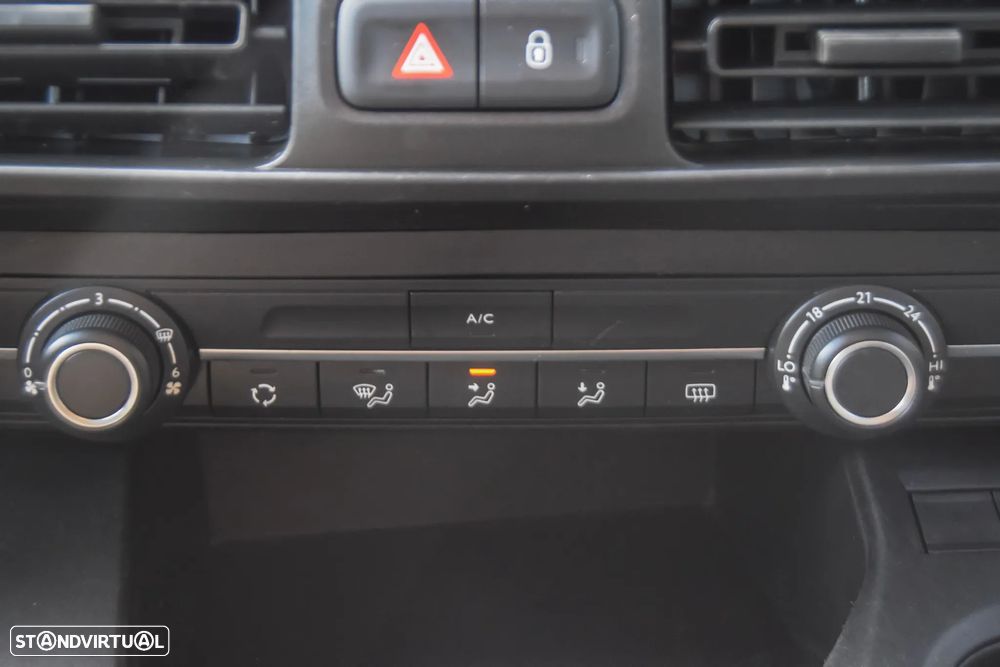 Fiat DOBLO CREW CAB 1.5 BLUEHDI MAXI 5 LUGARES - 31