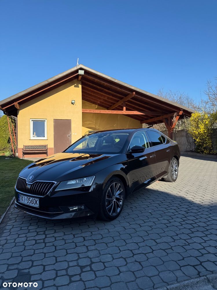 Skoda Superb 2.0 TDI L&K DSG - 17