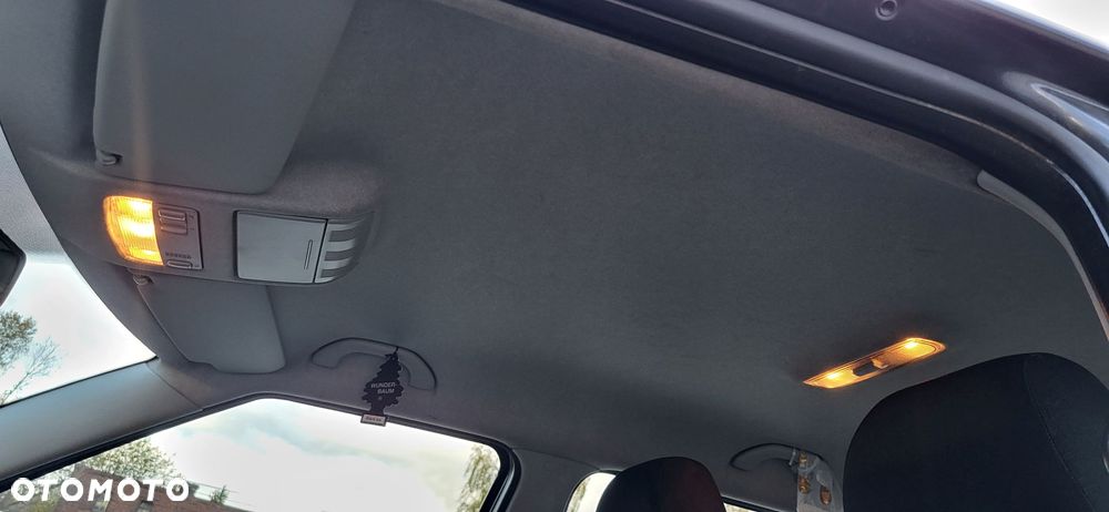 Skoda Fabia 1.2 HTP Ambiente - 21