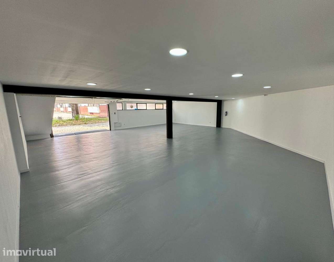 Garagem/Armazém para Arrendamento – Totalmente Restaurado - Grande imagem: 2/32