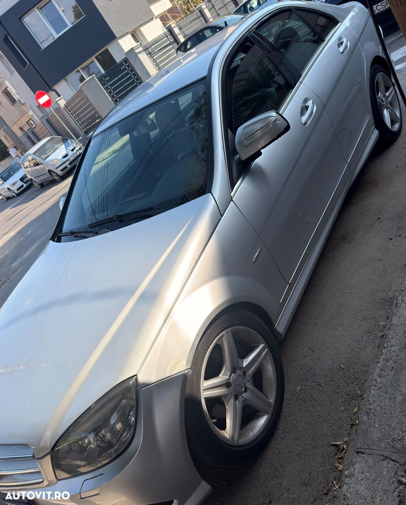 Mercedes-Benz C 280 4-Matic - 8