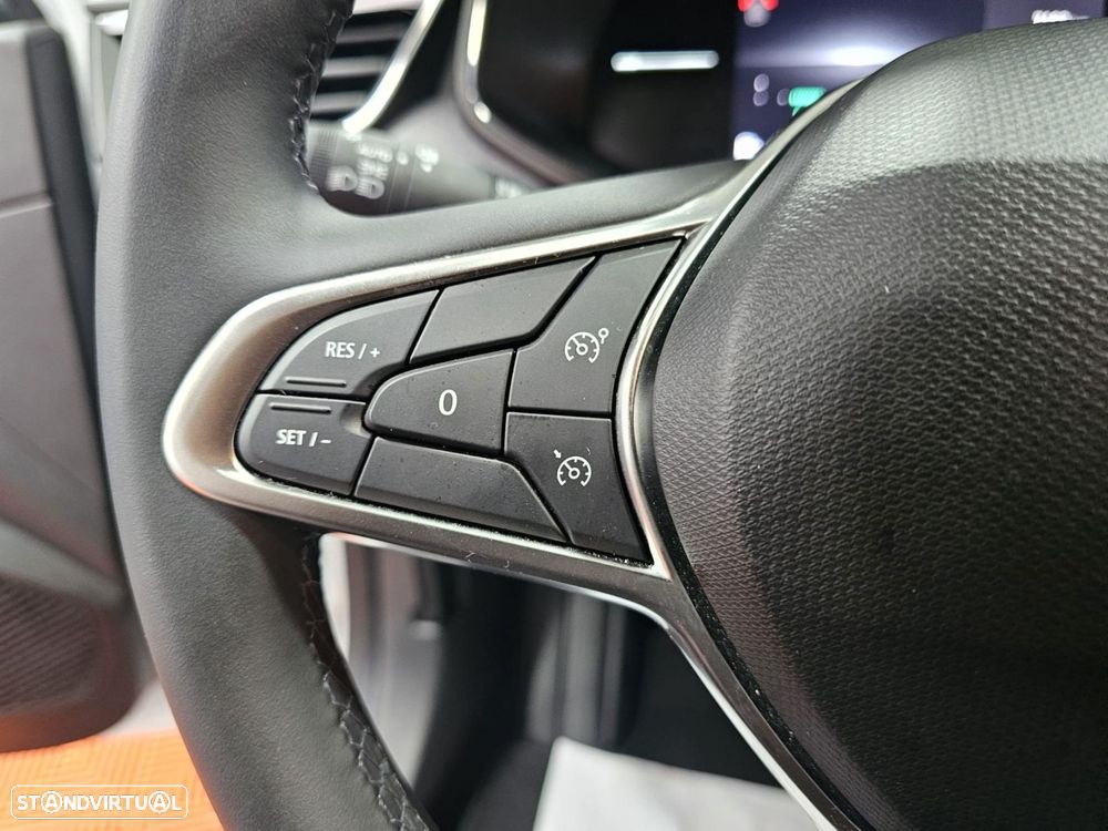 Renault Clio 1.0 TCe Evolution - 15