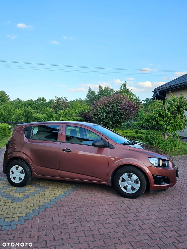 Chevrolet Aveo - 15