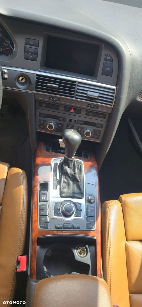 Audi A6 Limousine 3.2 FSI Quattro Tiptronic - 14