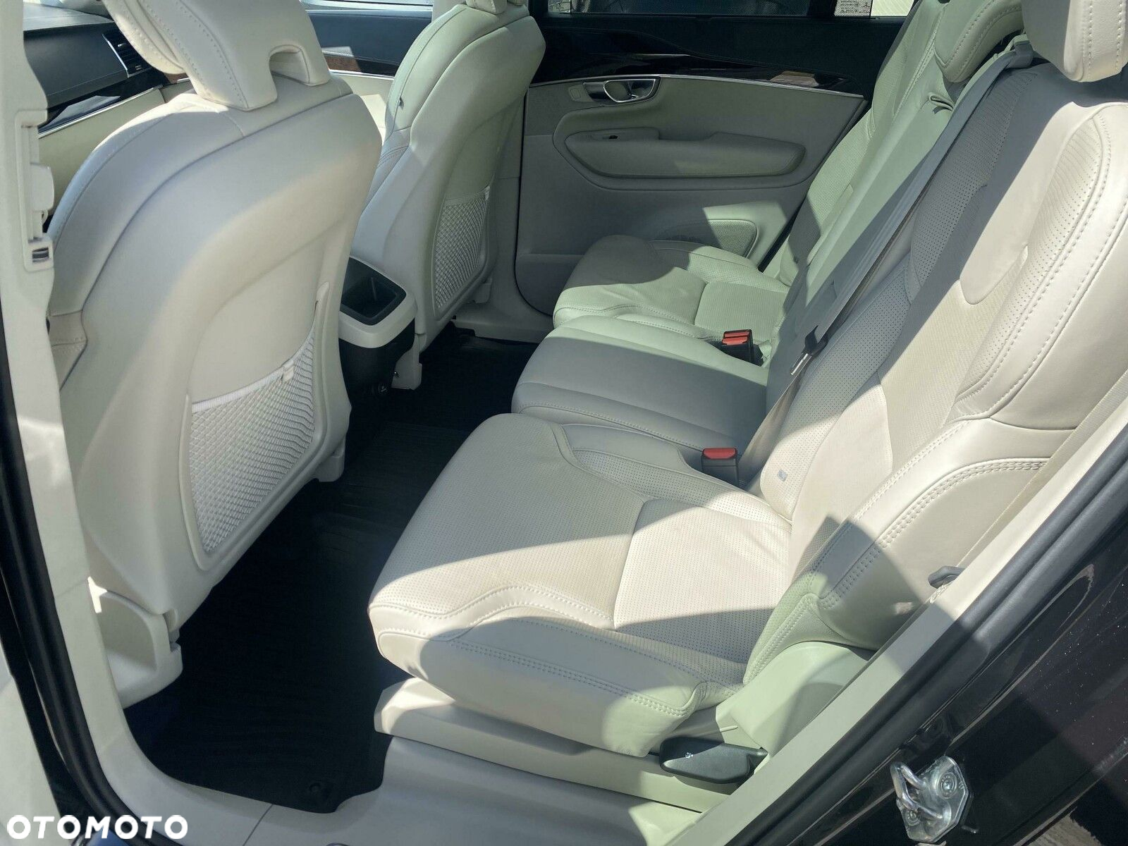 Volvo XC 90 - 10