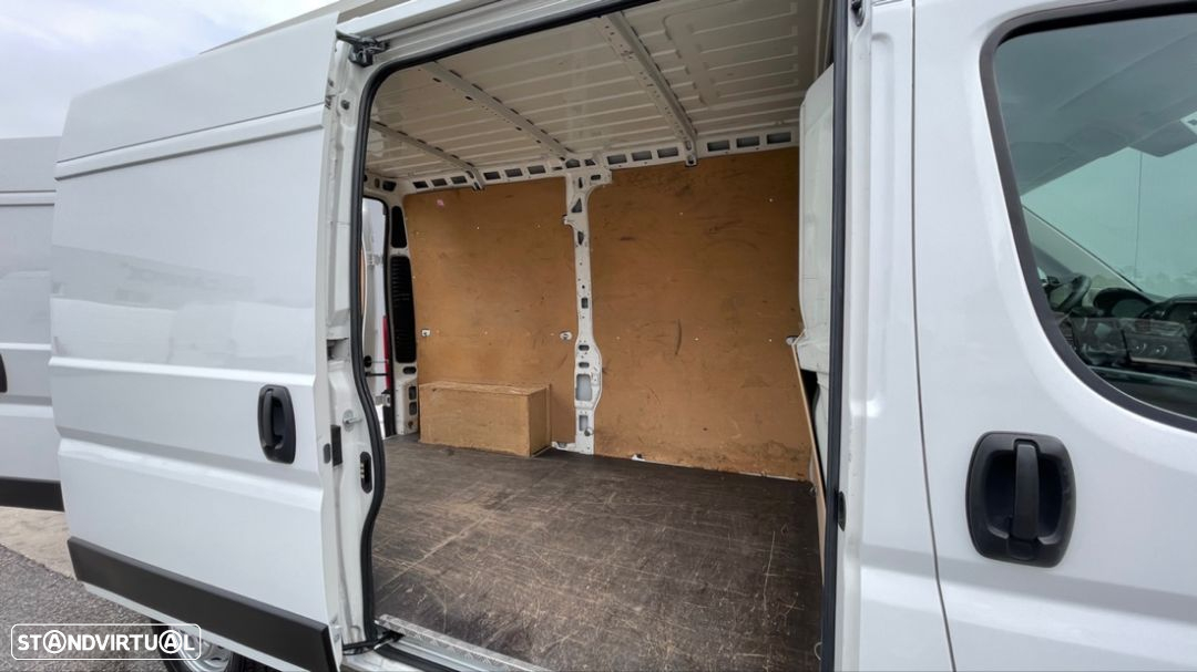 Peugeot Boxer 2.0 BlueHDi L2H2 Premium - 19